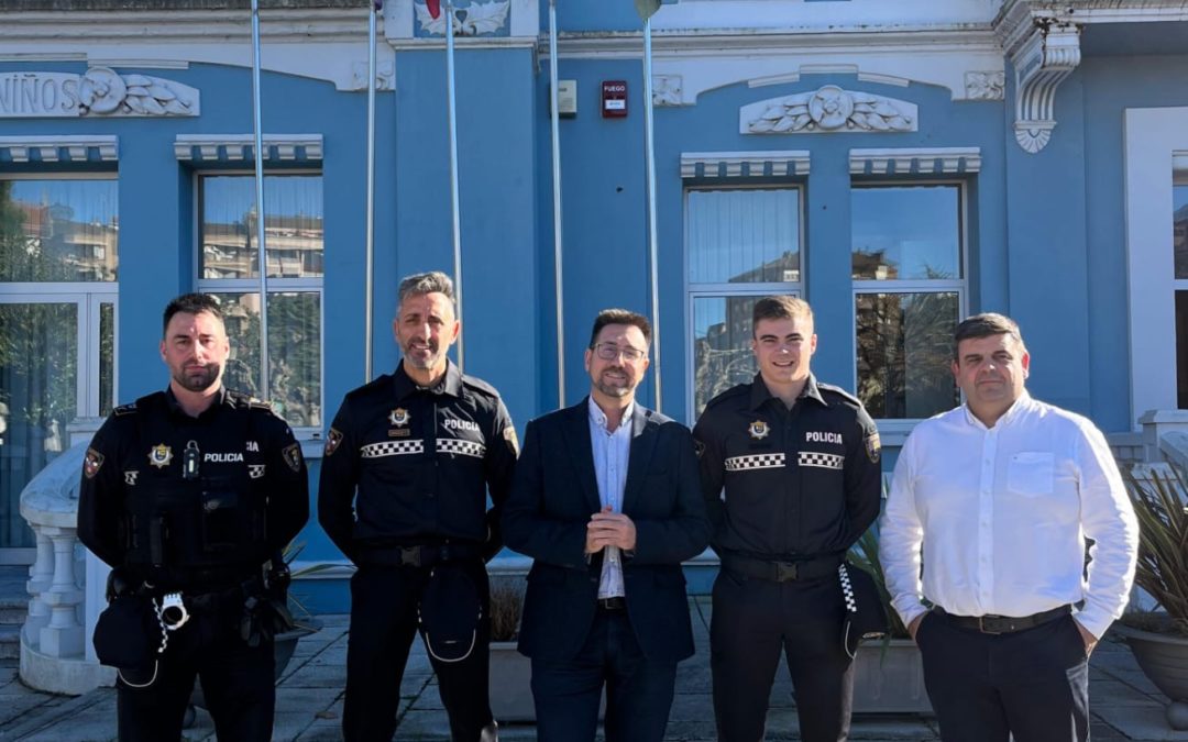 COLINDRES AUMENTA SU PLANTILLA DE POLICÍA LOCAL CON LA INCORPORACIÓN DE DOS NUEVOS AGENTES